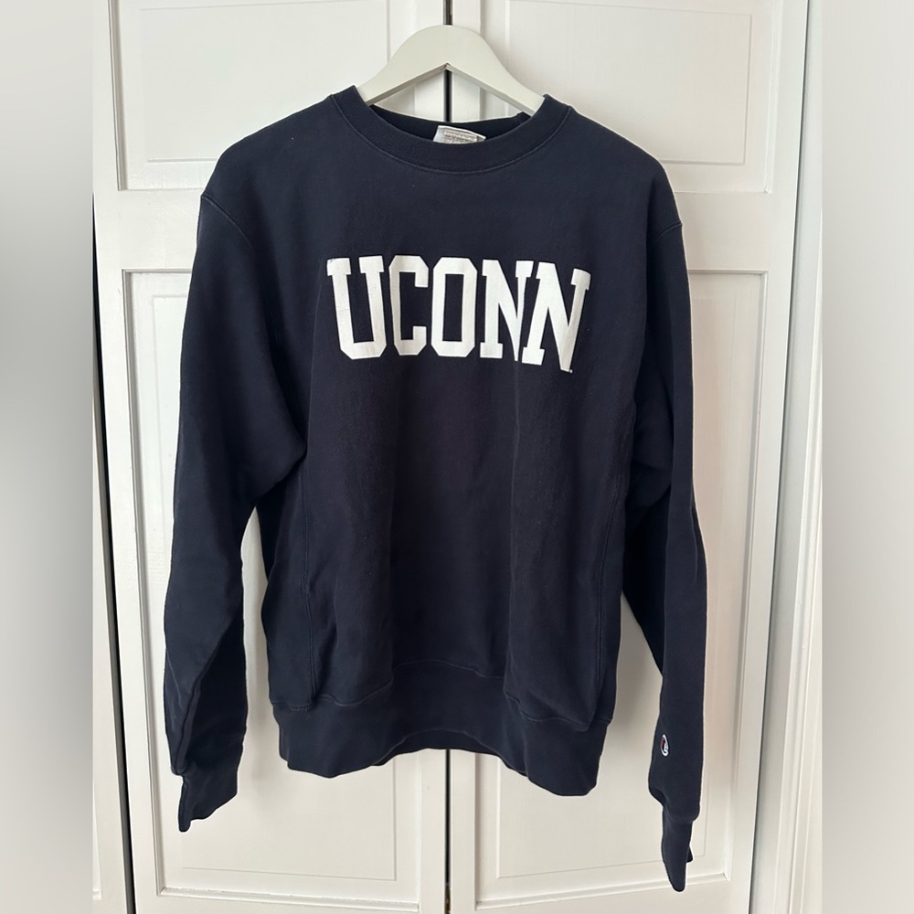 UCONN Champion Crewneck Sweatshirt MEDIUM